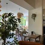 Adonis Grand Des Bains 사나리쉬르메르