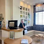 Adonis Grand Des Bains 3* 사나리쉬르메르