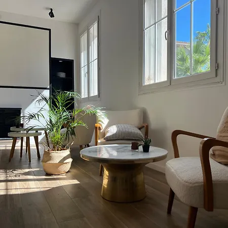 Adonis Grand Des Bains מלון סנרי-סור-מר