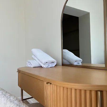 מלון Adonis Grand Des Bains סנרי-סור-מר