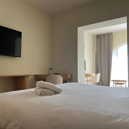 Adonis Grand Des Bains