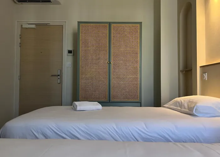 Adonis Grand Des Bains