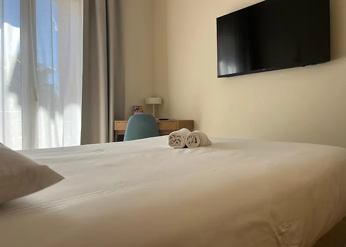 Adonis Grand Des Bains 3* ساناري سور مير