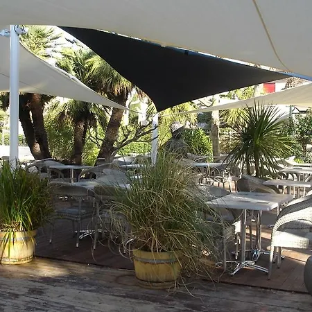 Adonis Grand Des Bains Hotel