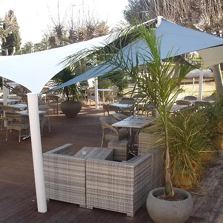 Hotel Adonis Grand Des Bains 2*
