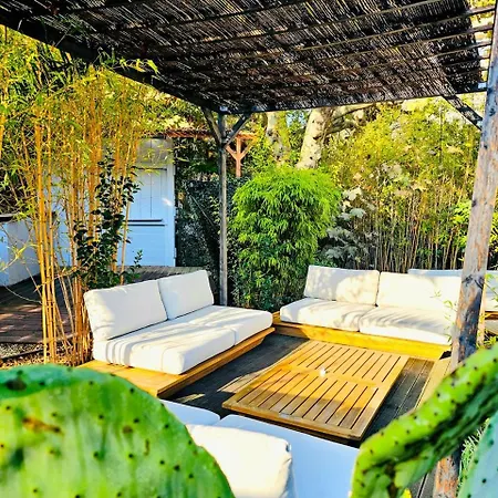 Adonis Grand Des Bains 2* Sanary-sur-Mer