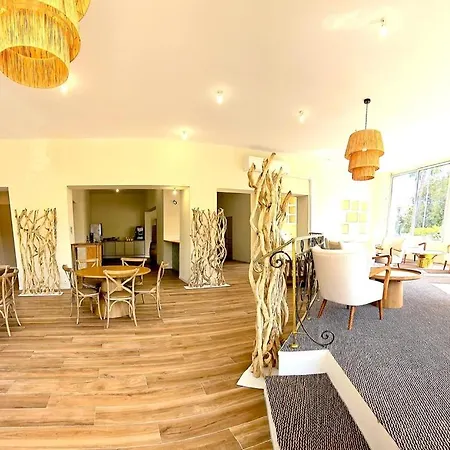 Adonis Grand Des Bains 2* Sanary-sur-Mer