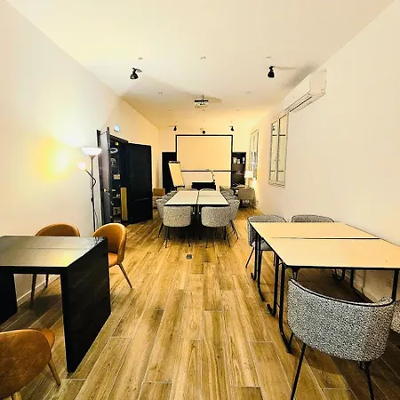 Adonis Grand Des Bains 2*