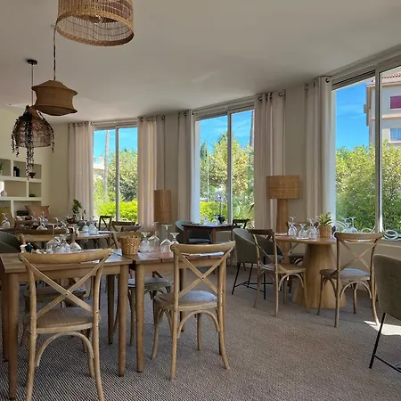 Ξενοδοχείο Adonis Grand Des Bains Sanary-sur-Mer