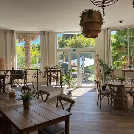 Ξενοδοχείο Adonis Grand Des Bains Sanary-sur-Mer