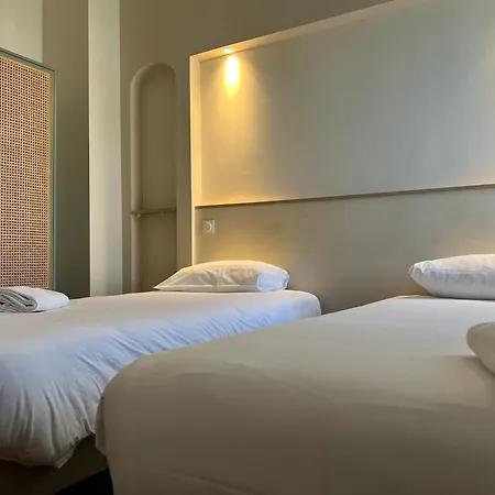 Adonis Grand Des Bains 3*