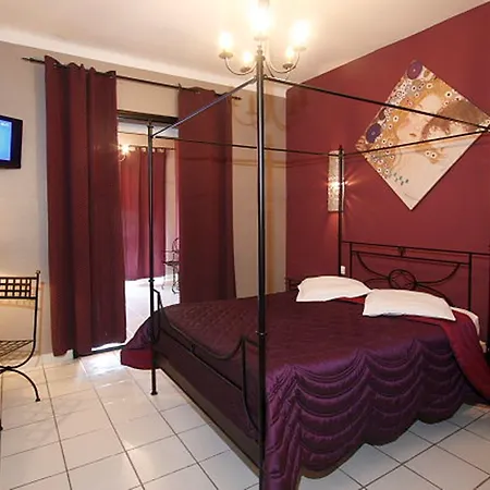 Adonis Grand Des Bains 3*
