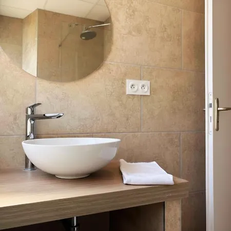 Hotel Adonis Grand Des Bains 3*