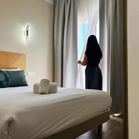 Hotel Adonis Grand Des Bains 3*