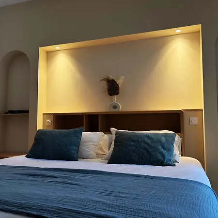 Adonis Grand Des Bains Sanary-sur-Mer