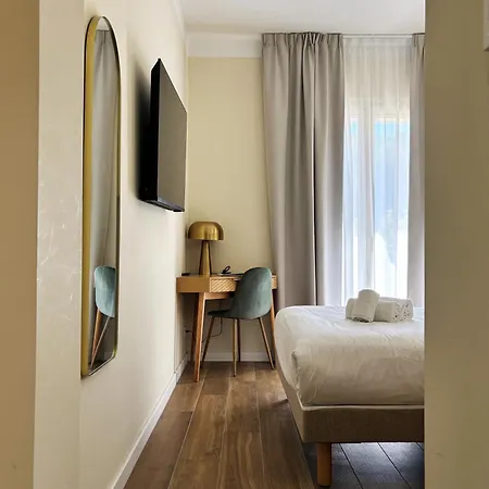 Adonis Grand Des Bains 3*