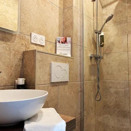מלון Adonis Grand Des Bains