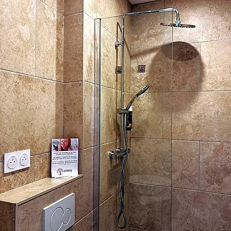 Adonis Grand Des Bains