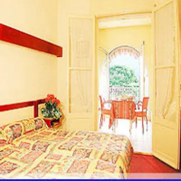 Adonis Grand Des Bains Hotel