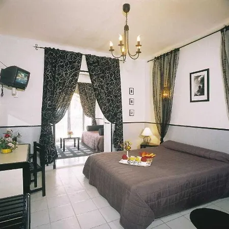 Adonis Grand Des Bains Hotel Sanary-sur-Mer