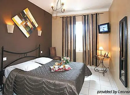 Adonis Grand Des Bains 3*