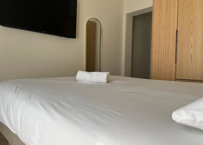 Отель Adonis Grand Des Bains 3*